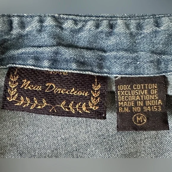 Vintage New Direction Womans Embroidered Denim Shirt with Fall Leaves. Size M - Picture 5 of 8